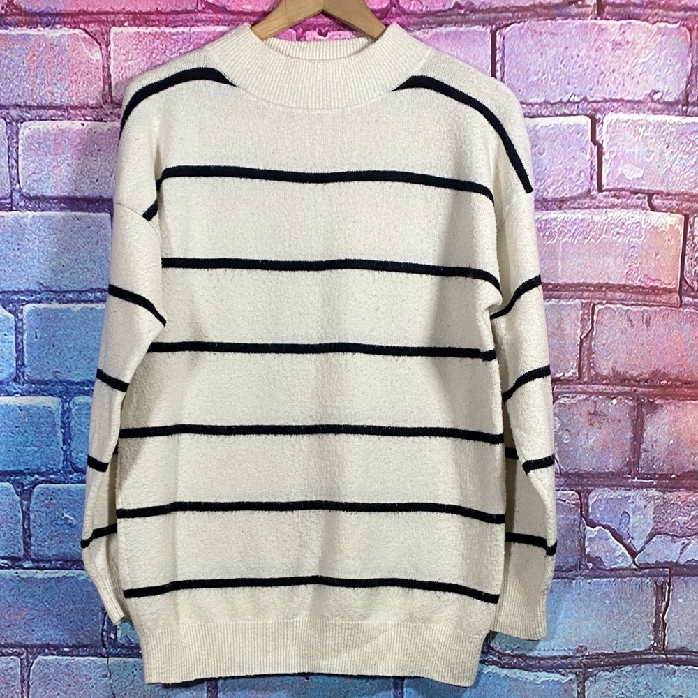 A New Day Striped Knit Sweater Women’s XS White  Black